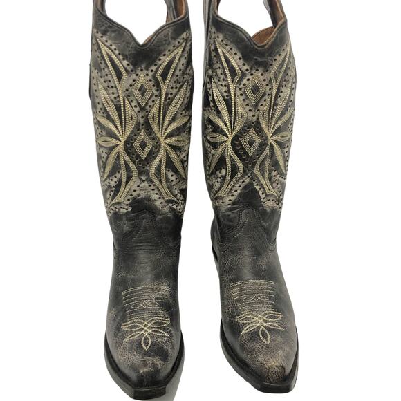 Circle G Women's Laser Embossed and Embroidery Snip Toe Western Boot Size 8.5 - Picture 2 of 11